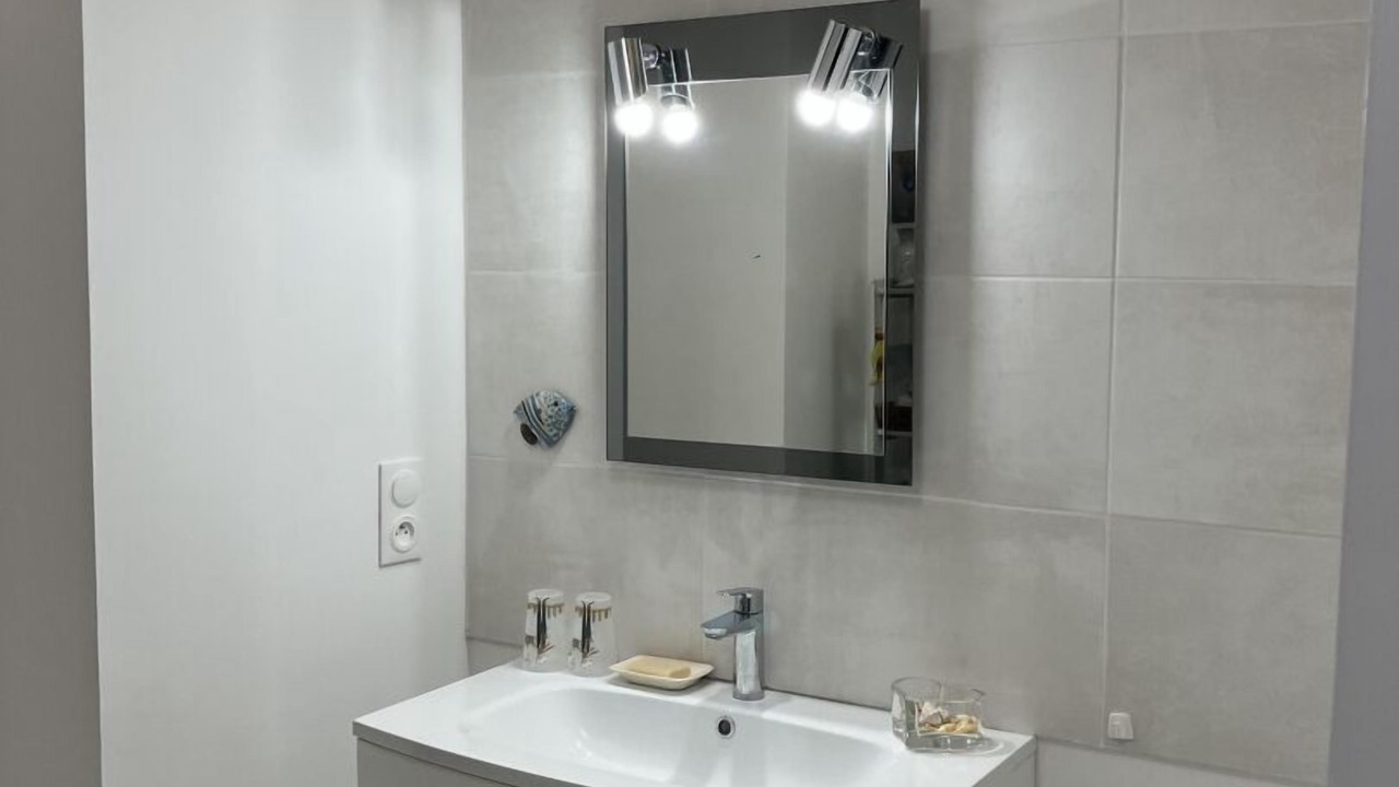 Photo of Bathroom in Montans