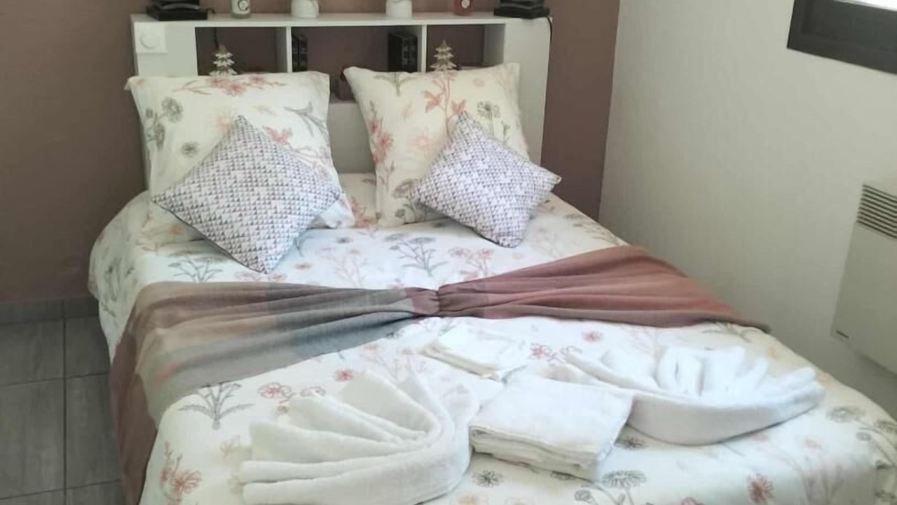 Photo of Bedroom in Saint-Martin-Laguepie