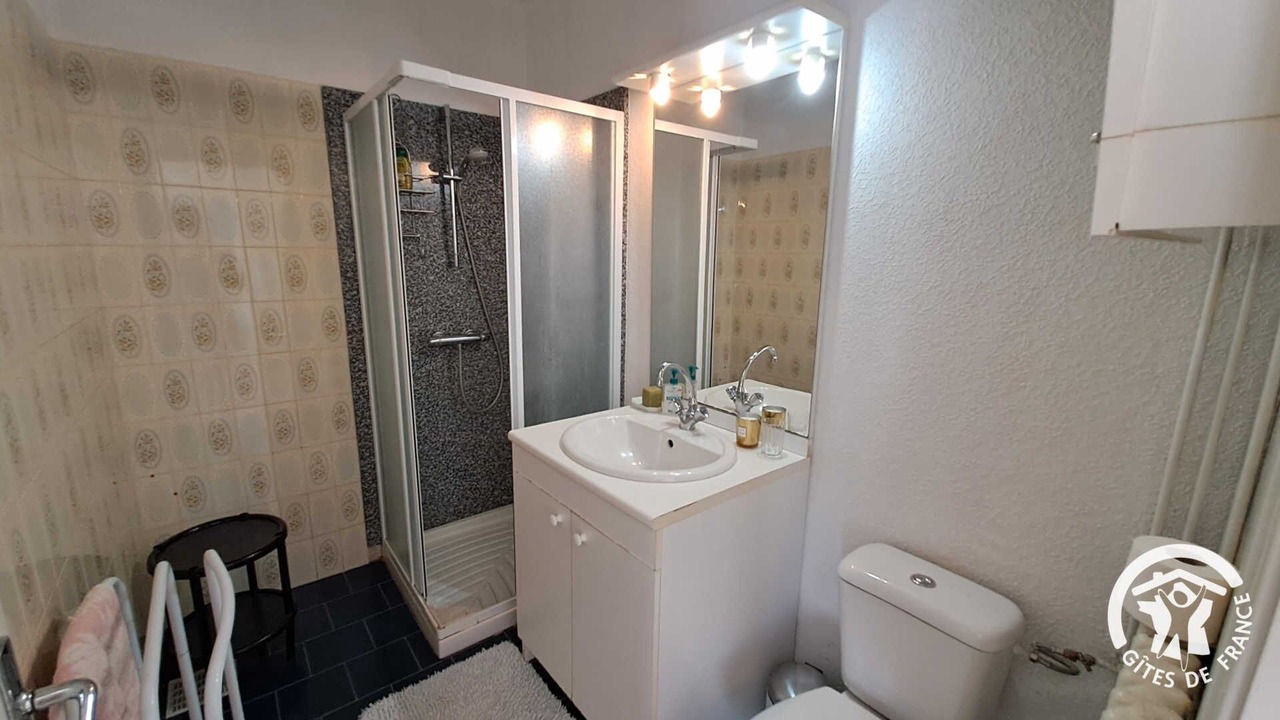 Photo of Bathroom in Labruguiere