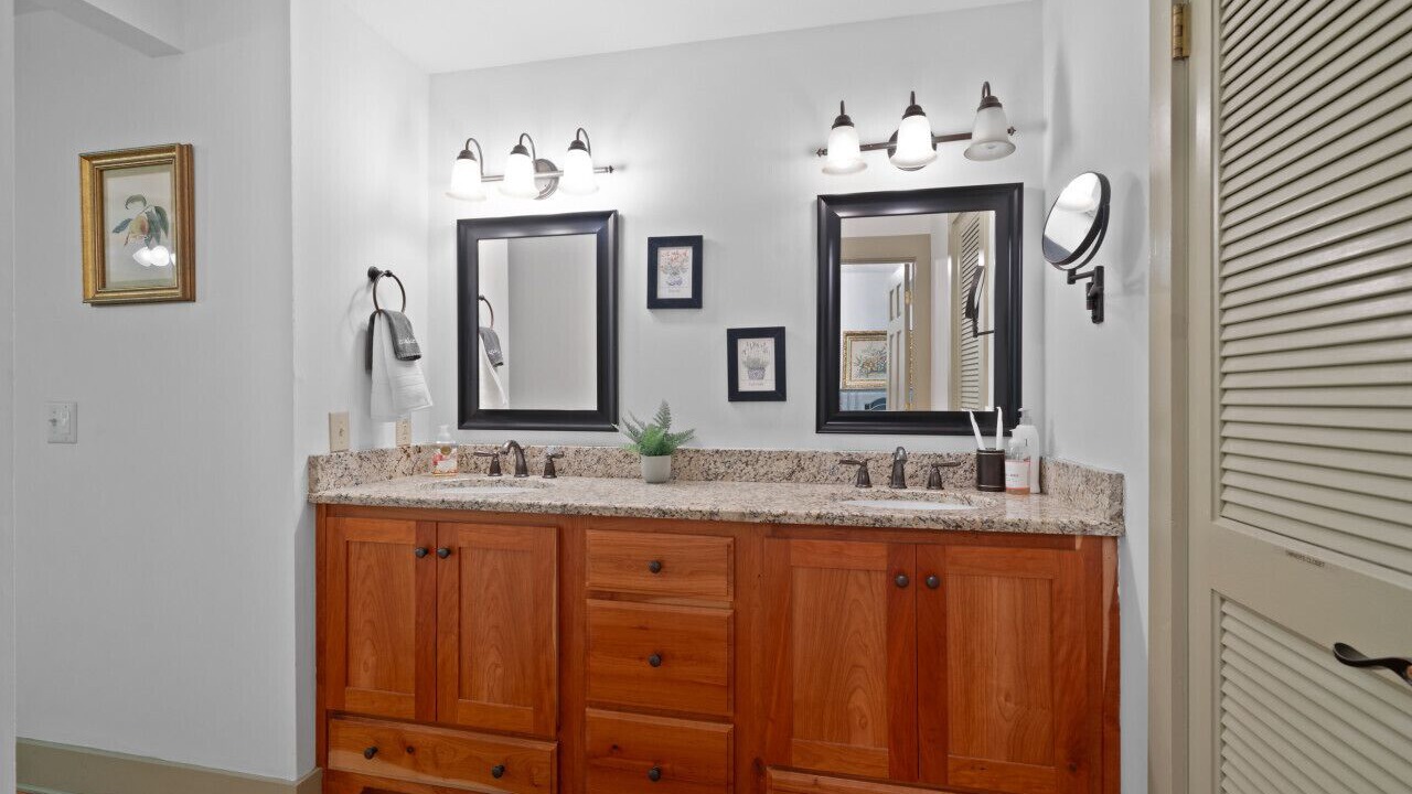 Photo of Bathroom in Big Canoe