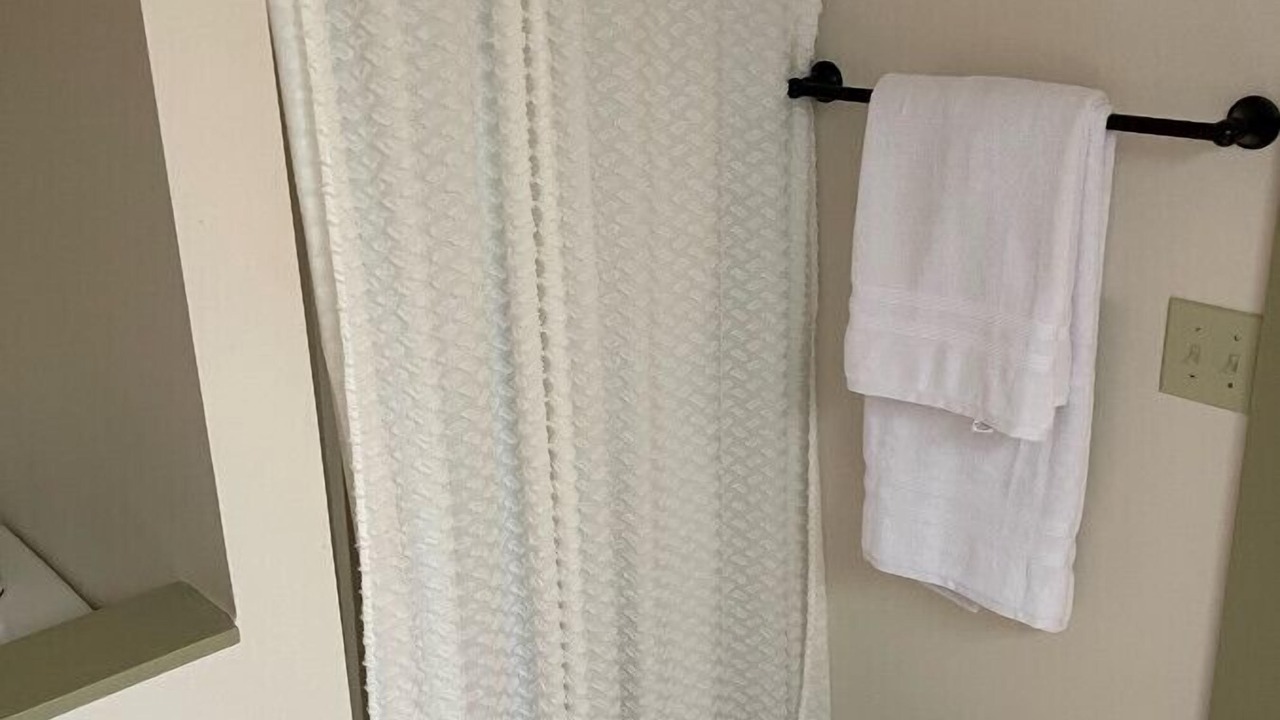 Photo of Bathroom in Big Canoe