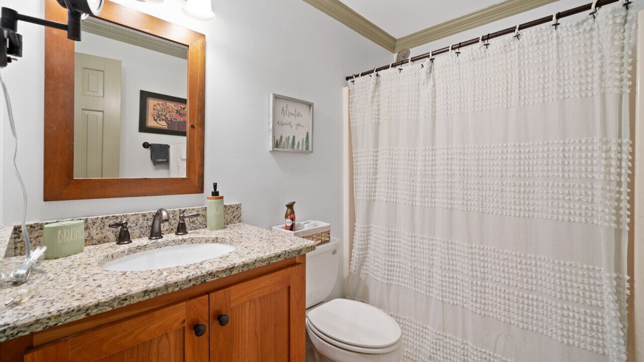Photo of Bathroom in Big Canoe
