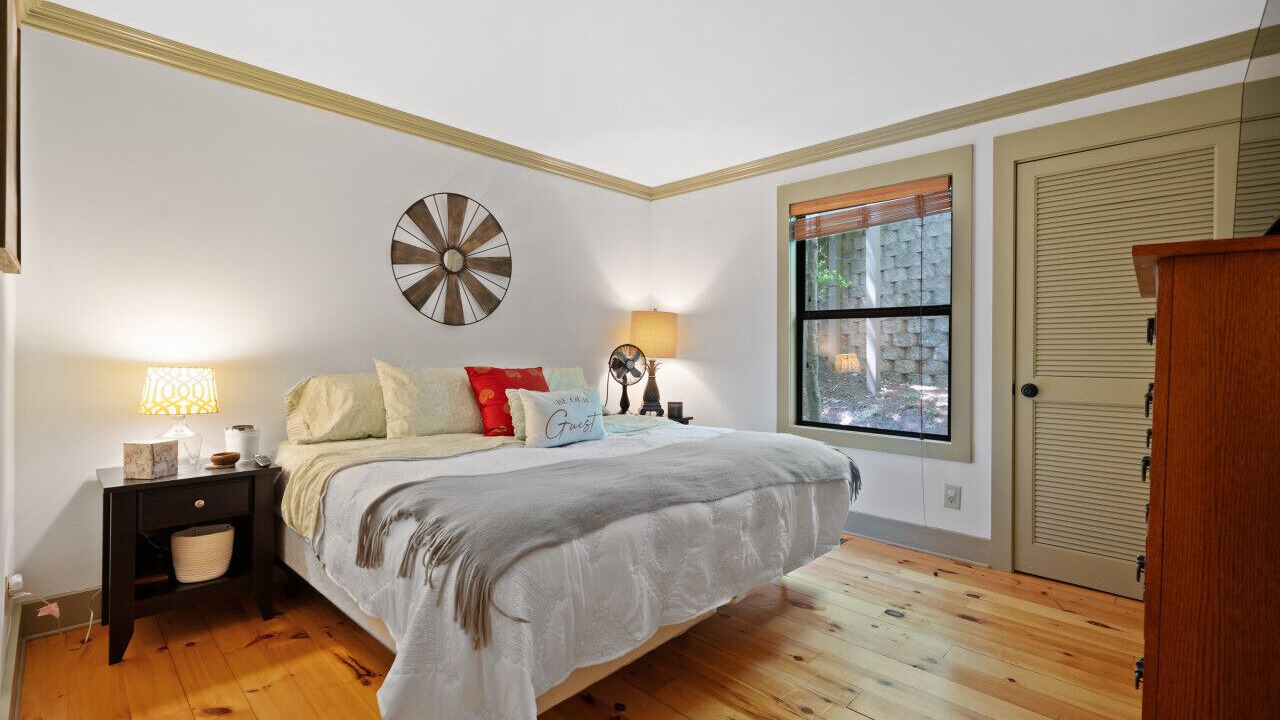 Photo of Bedroom in Big Canoe