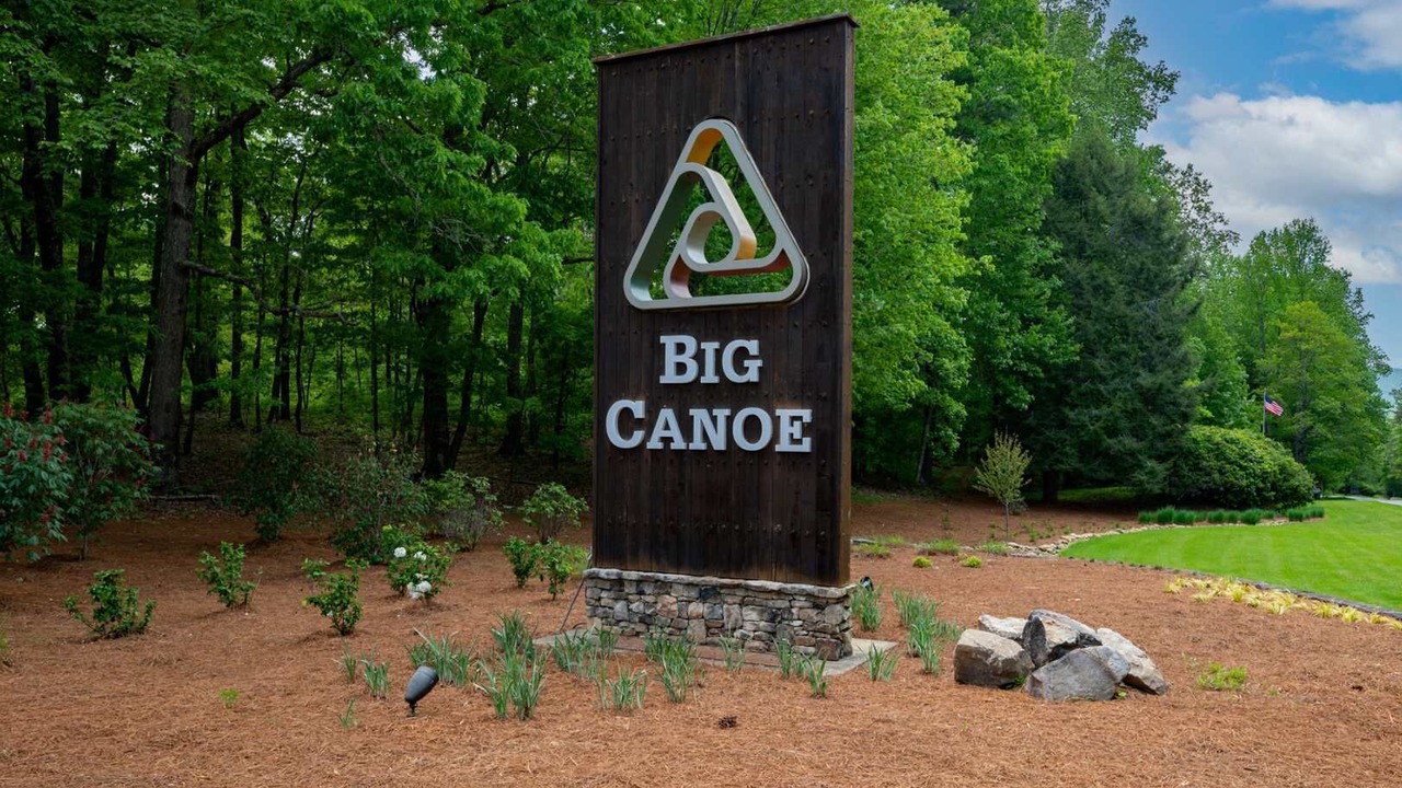 Photo of Others in Big Canoe