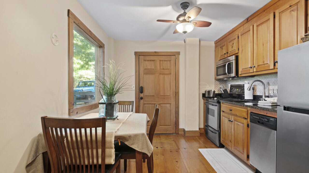Photo of Kitchen in Big Canoe