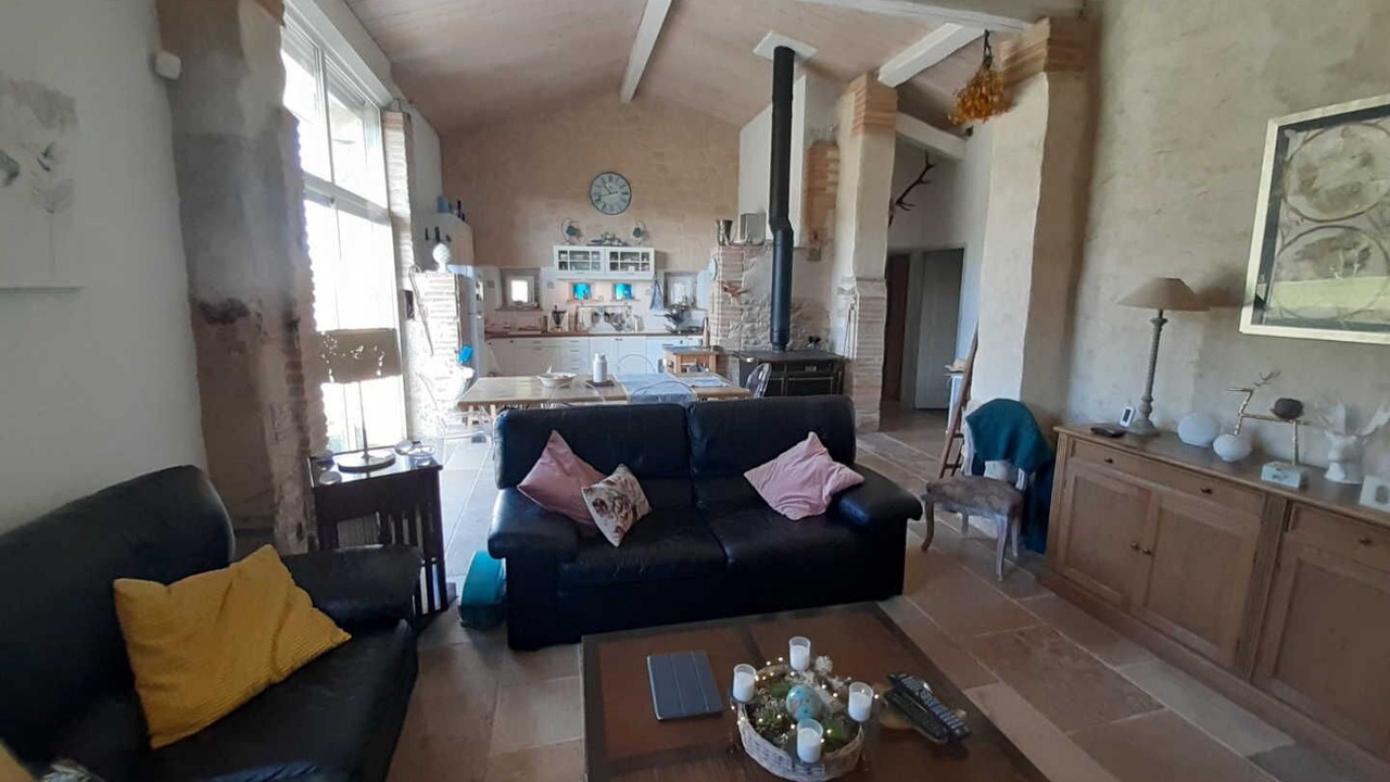 Photo of Livingroom in La Sauziere-Saint-Jean