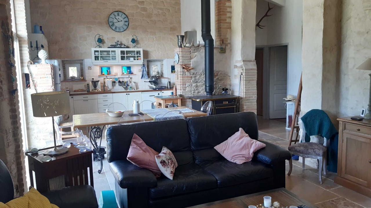 Photo of Livingroom in La Sauziere-Saint-Jean