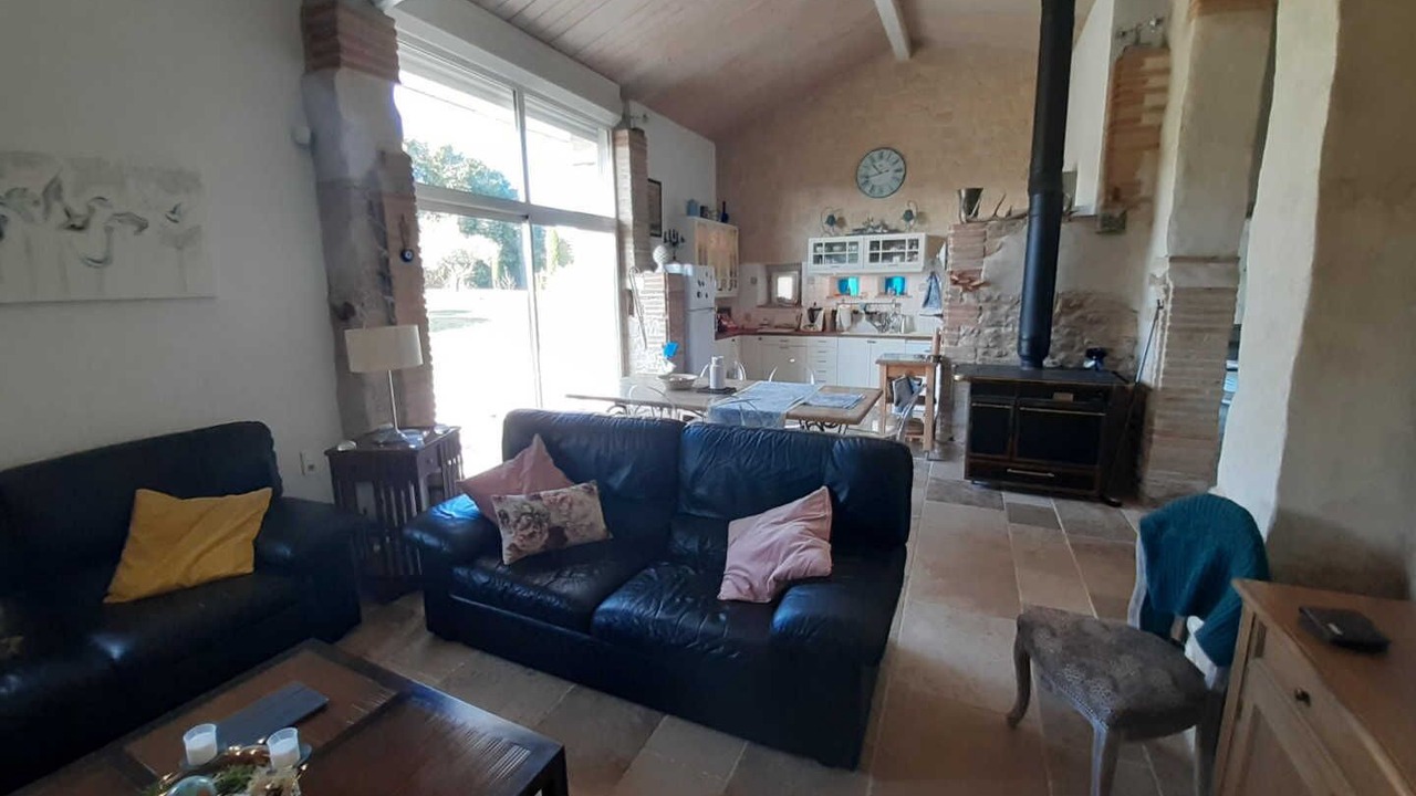 Photo of Livingroom in La Sauziere-Saint-Jean