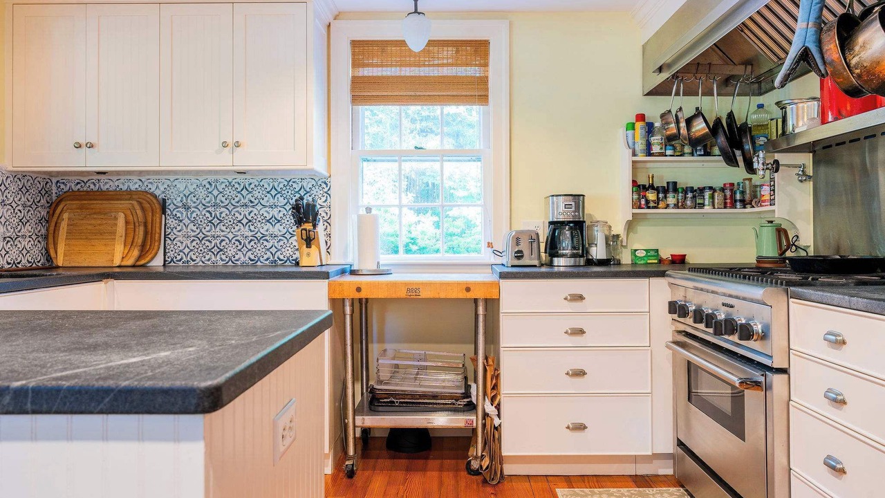 Photo of Kitchen in Saunderstown