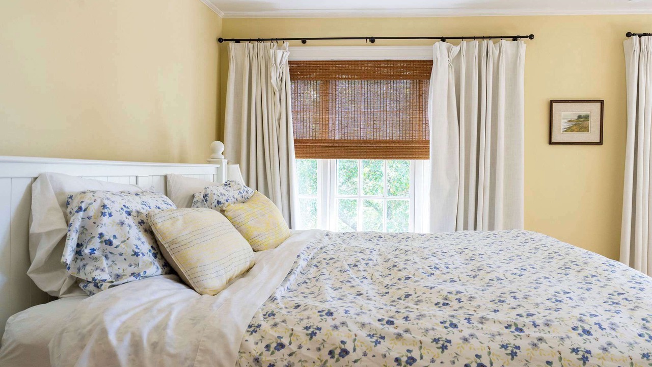 Photo of Bedroom in Saunderstown