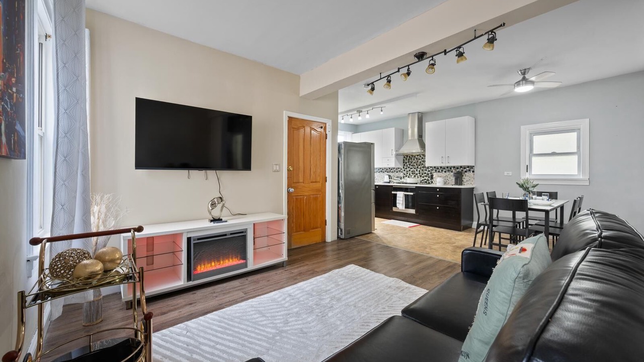 Photo of Livingroom in Elizabeth