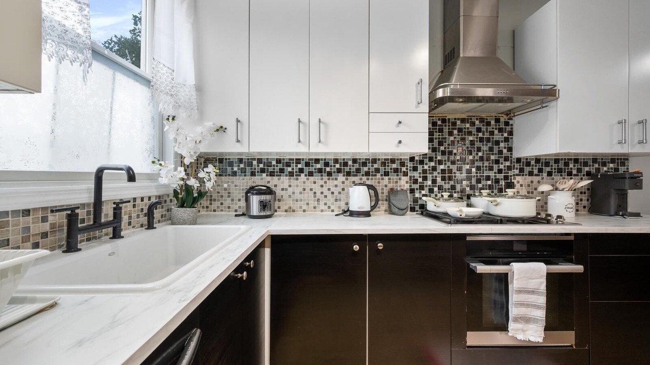 Photo of Kitchen in Elizabeth