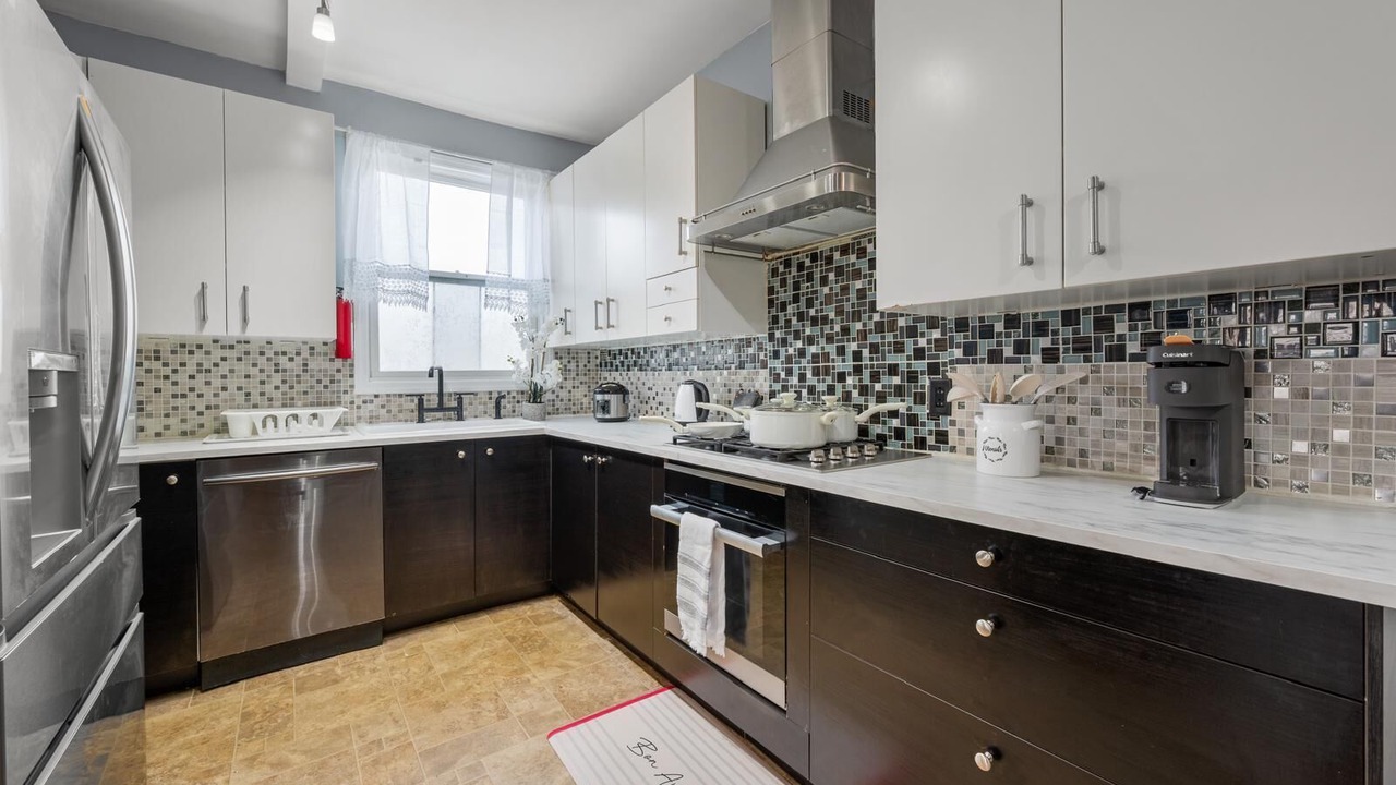 Photo of Kitchen in Elizabeth