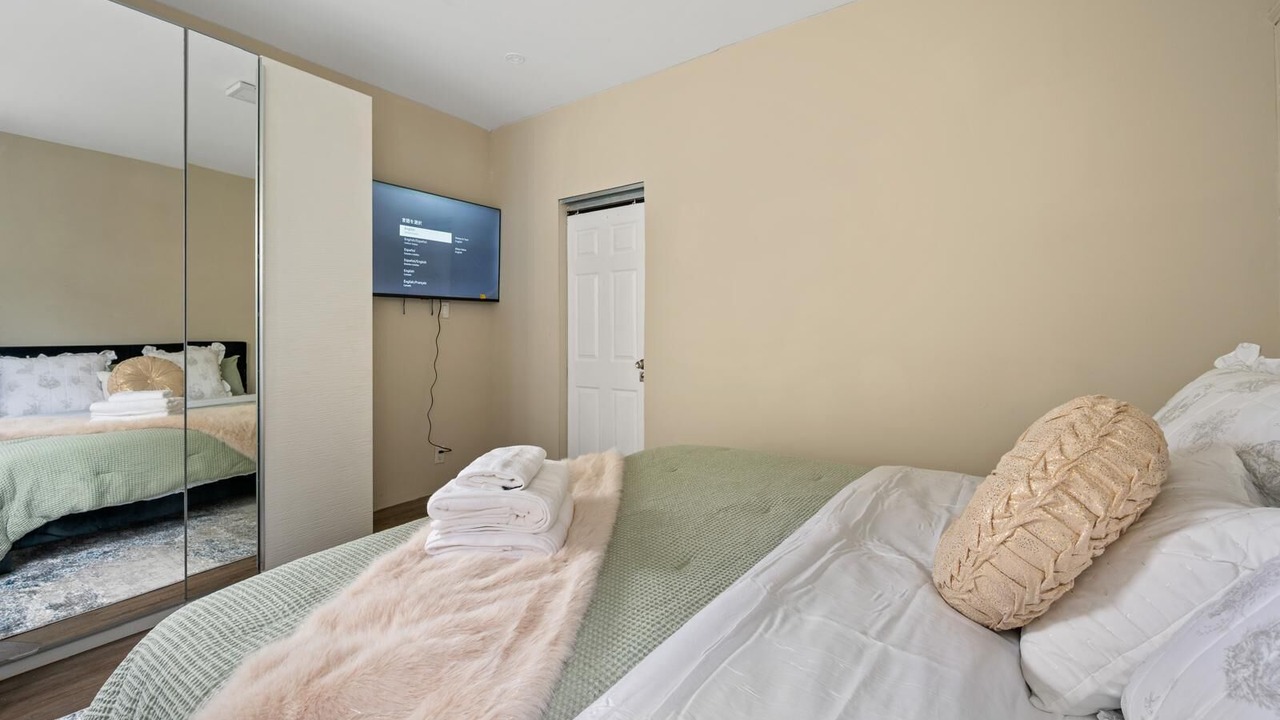 Photo of Bedroom in Elizabeth