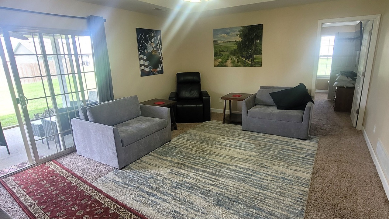 Photo of Livingroom in Holts Summit
