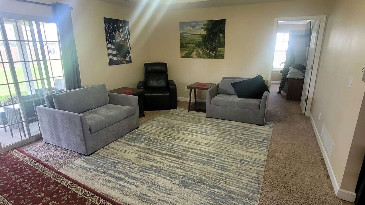 Photo of Livingroom in Holts Summit