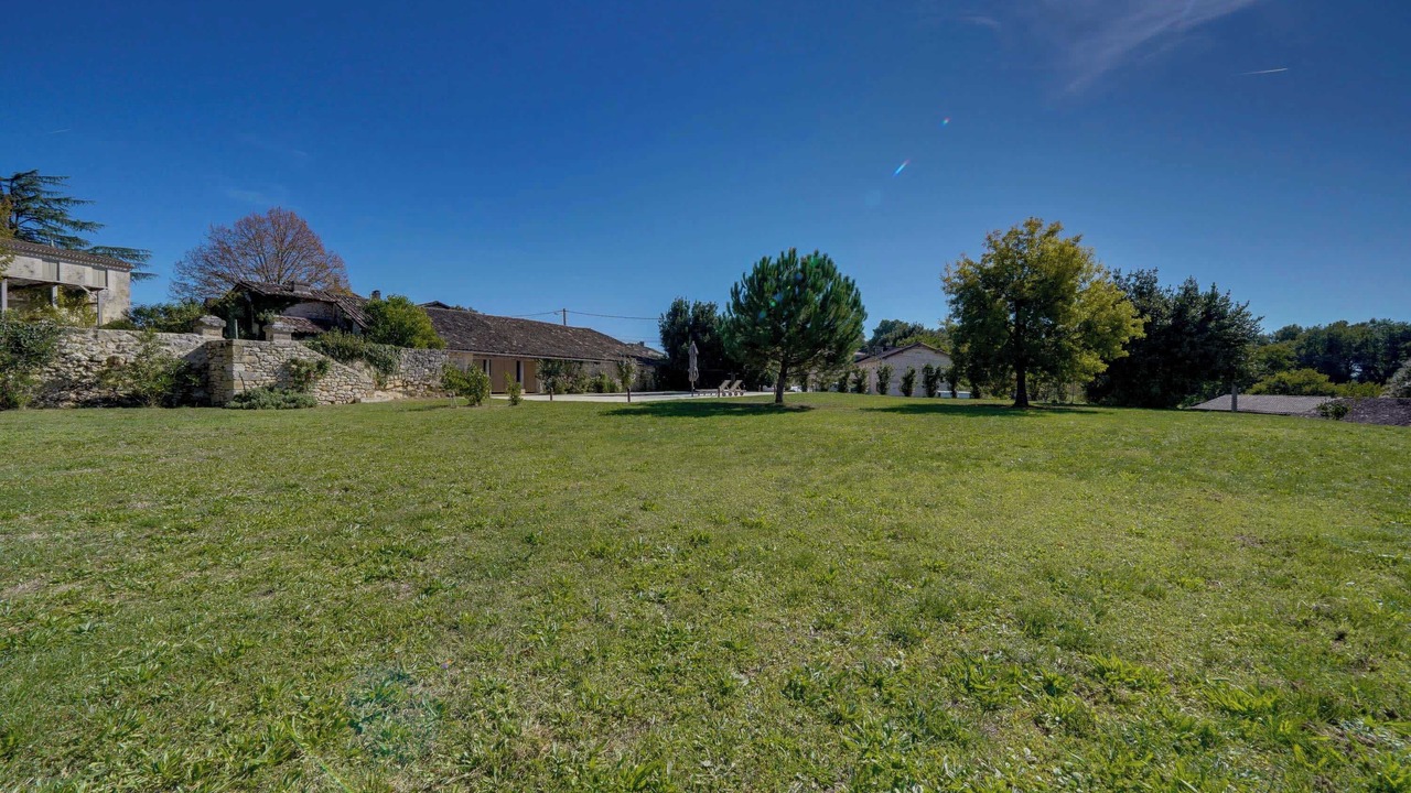 Photo of Outdoor in Verac