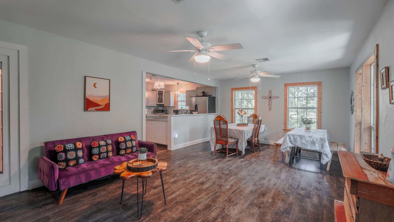 Photo of Livingroom in Central Southwest