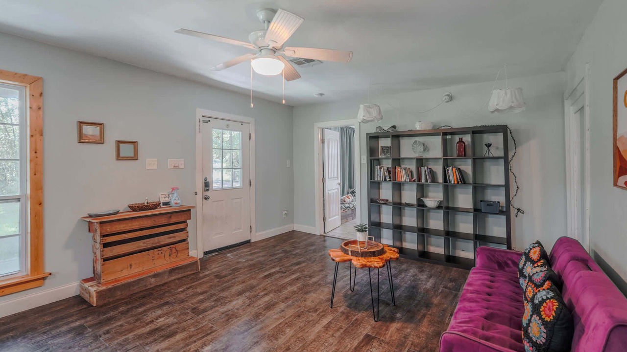Photo of Livingroom in Central Southwest