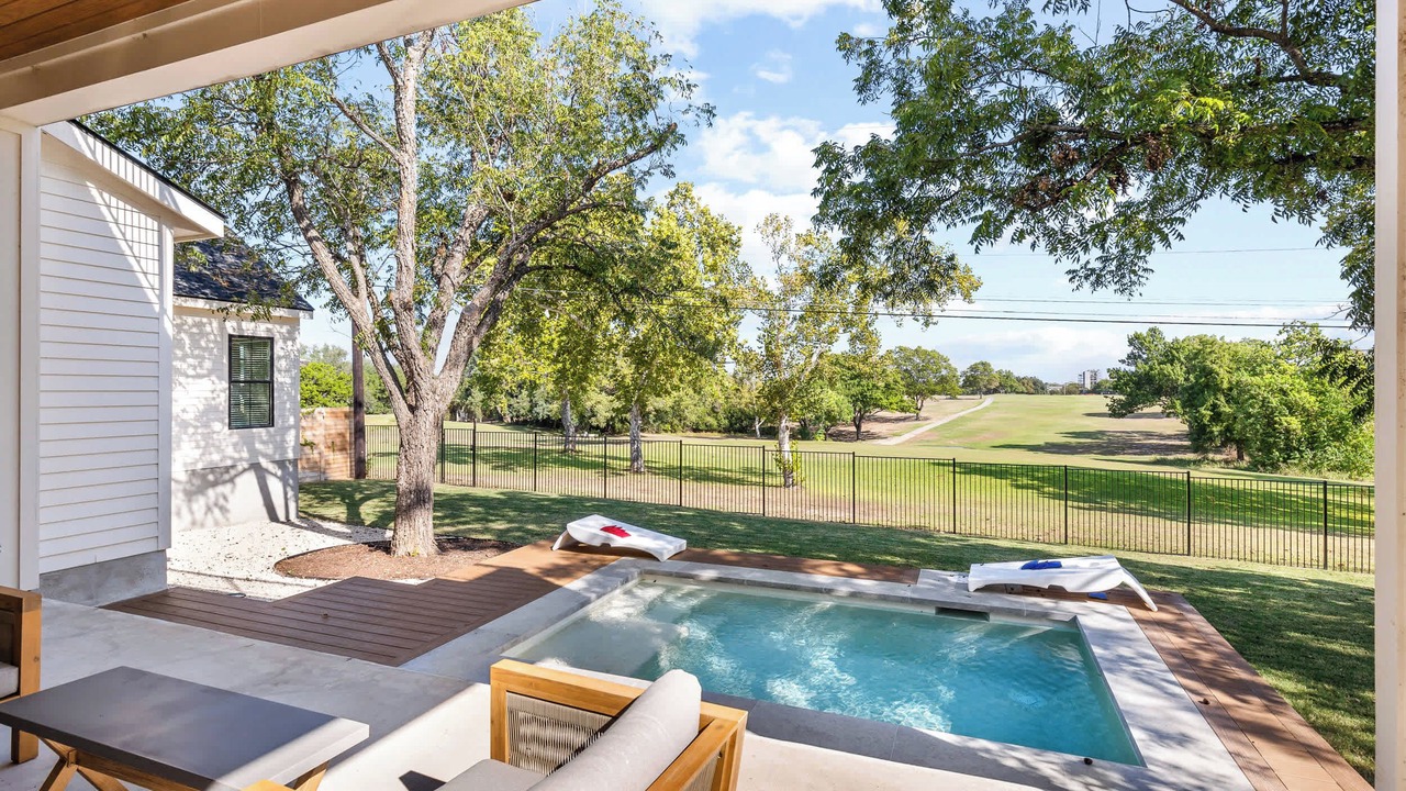 Photo of Outdoor in Pleasant Valley