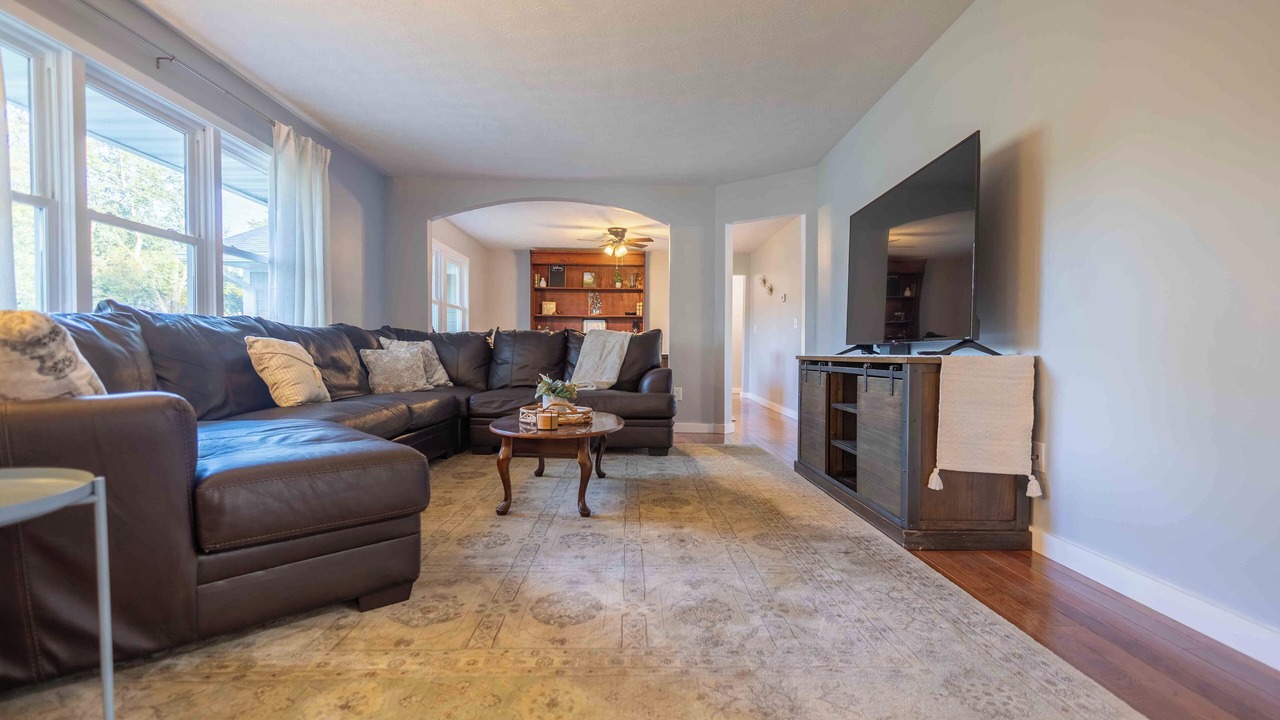 Photo of Livingroom in Bloomington