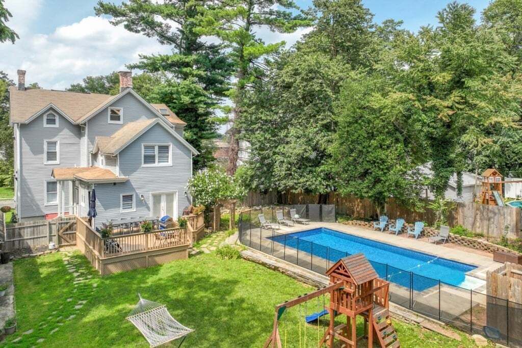 Photo of Others in Roselle