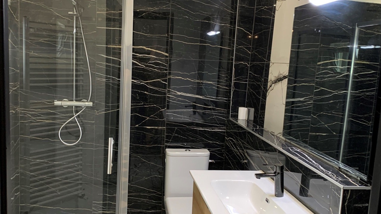 Photo of Bathroom in Bollee