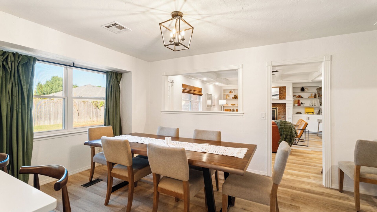 Photo of Livingroom in Edmond