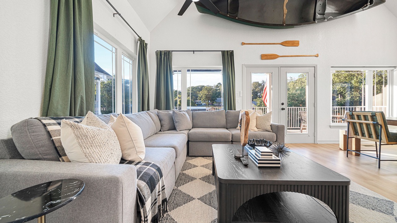 Photo of Livingroom in Mid America