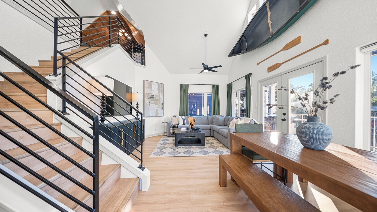 Photo of Livingroom in Mid America