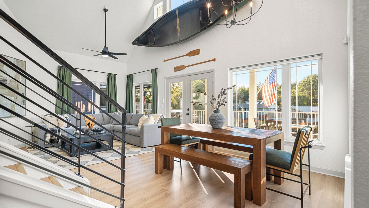Photo of Livingroom in Mid America