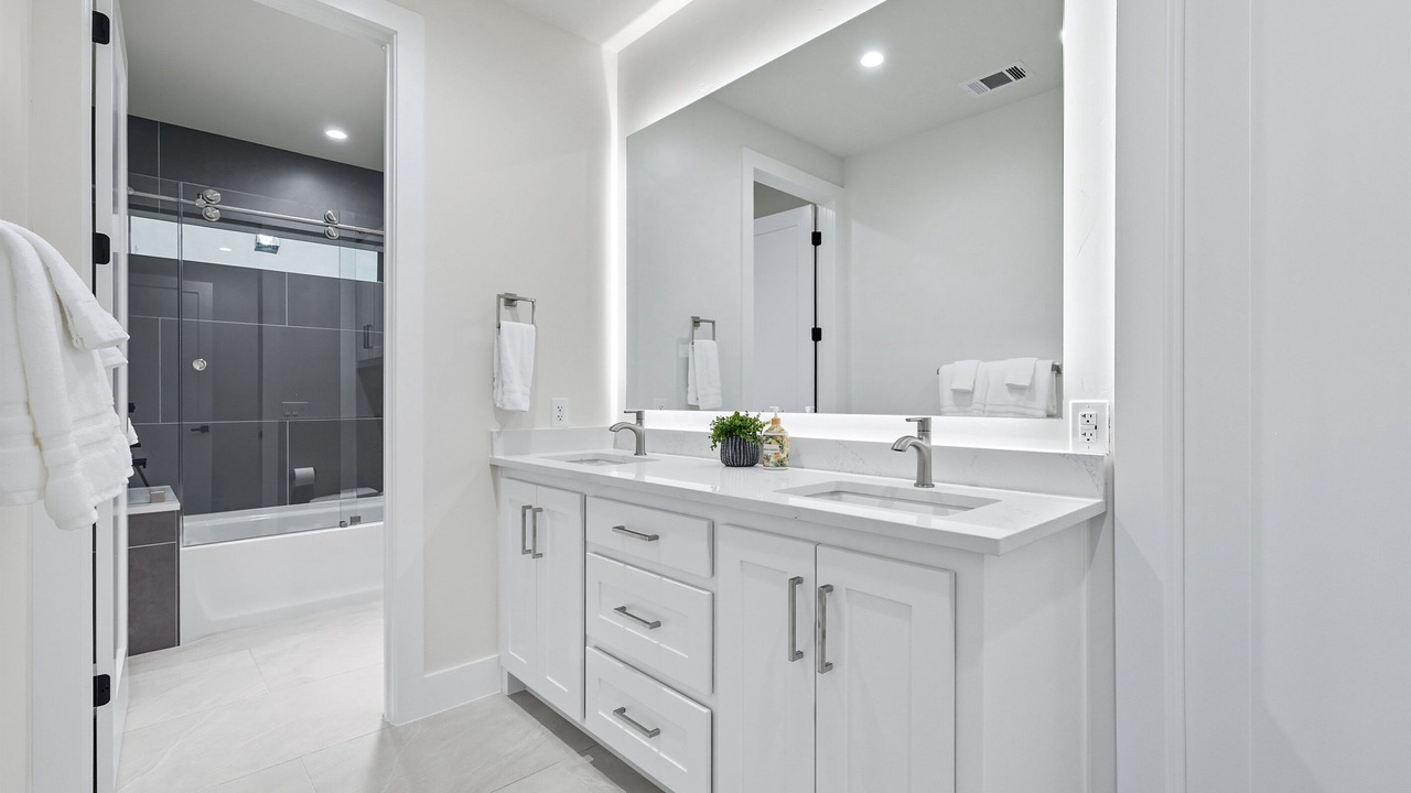 Photo of Bathroom in Graford