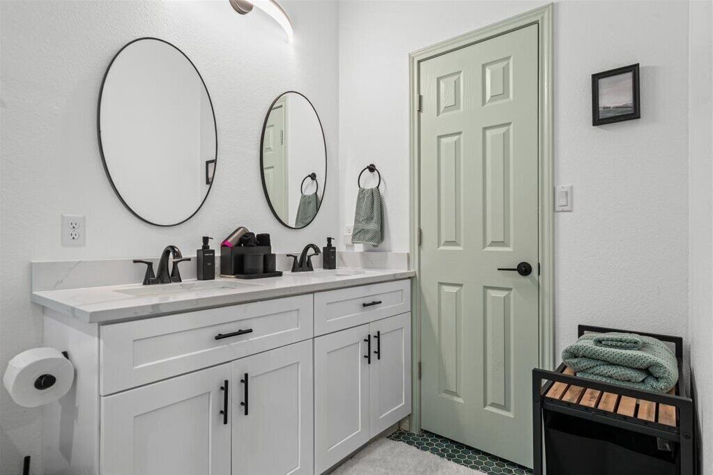 Photo of Bathroom in Lockhart