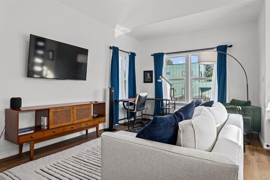 Photo of Livingroom in Lockhart