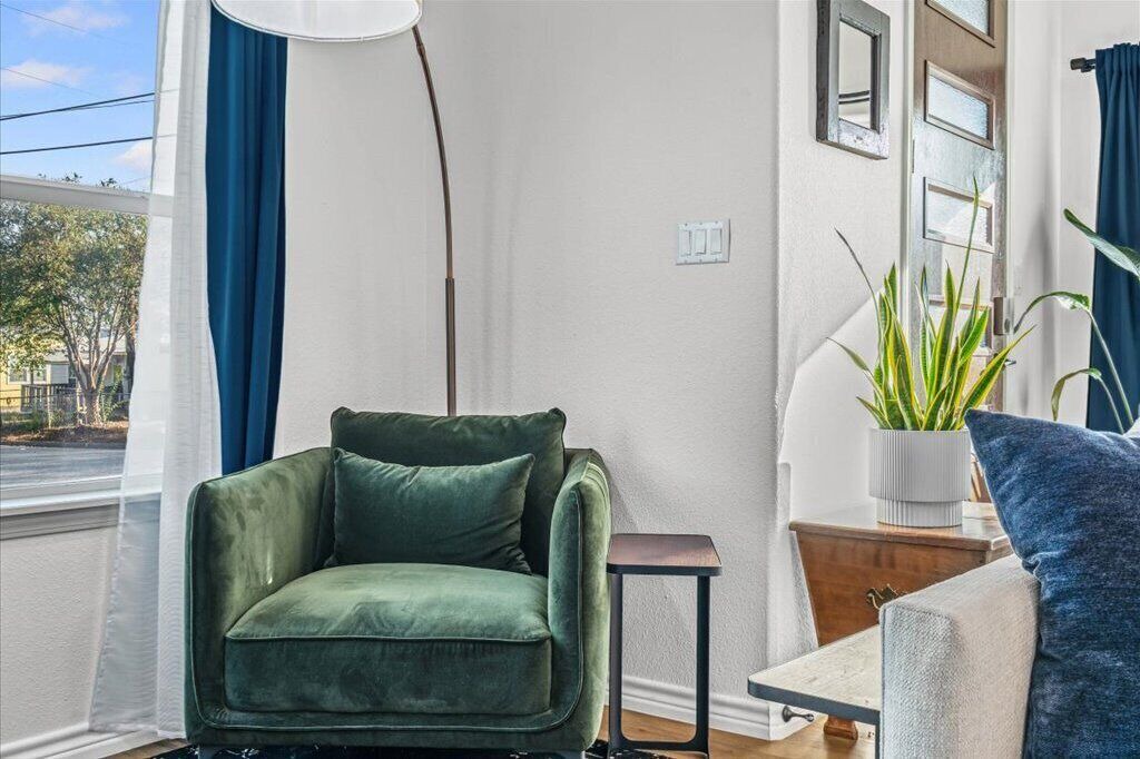 Photo of Livingroom in Lockhart