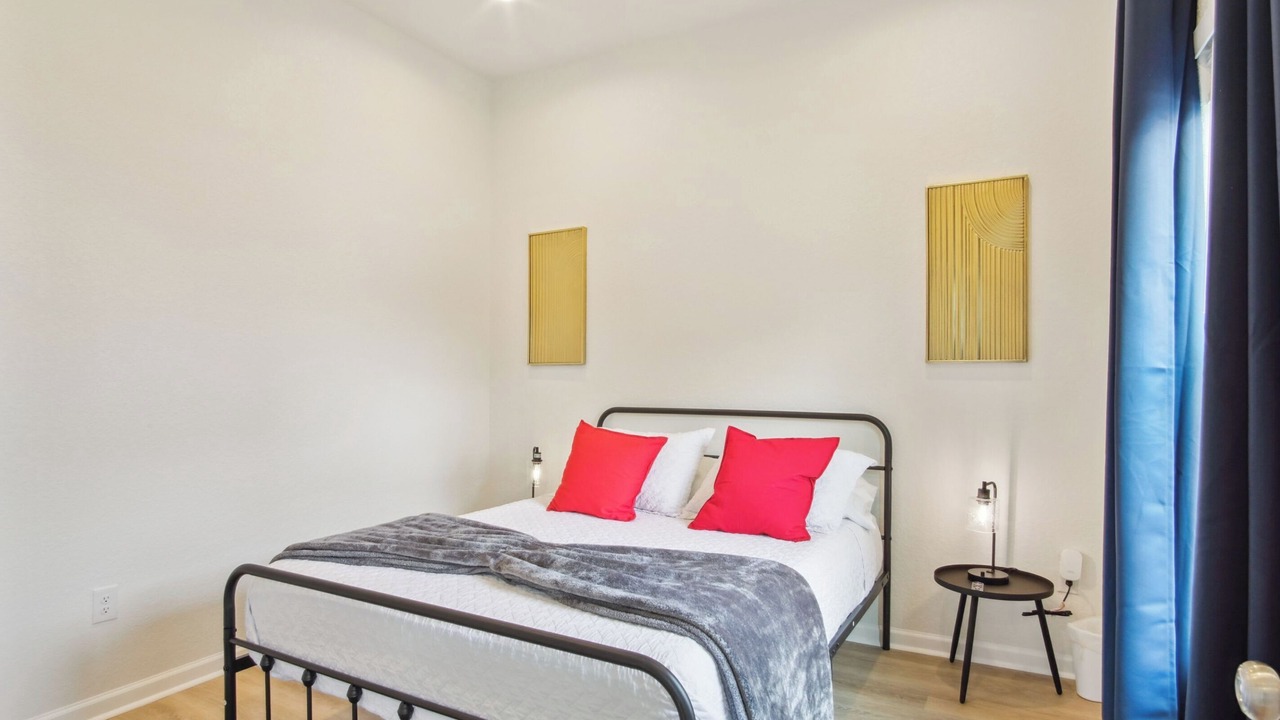 Photo of Bedroom in Near East Side