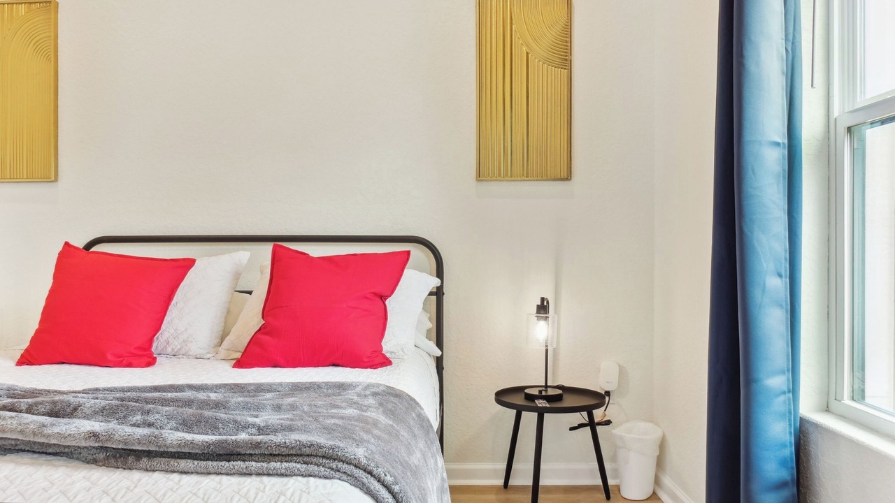 Photo of Bedroom in Near East Side