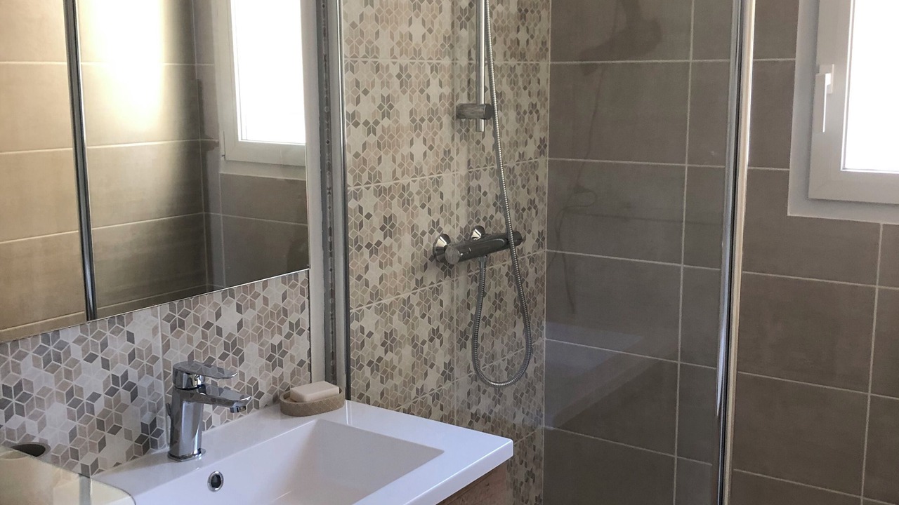 Photo of Bathroom in Saix