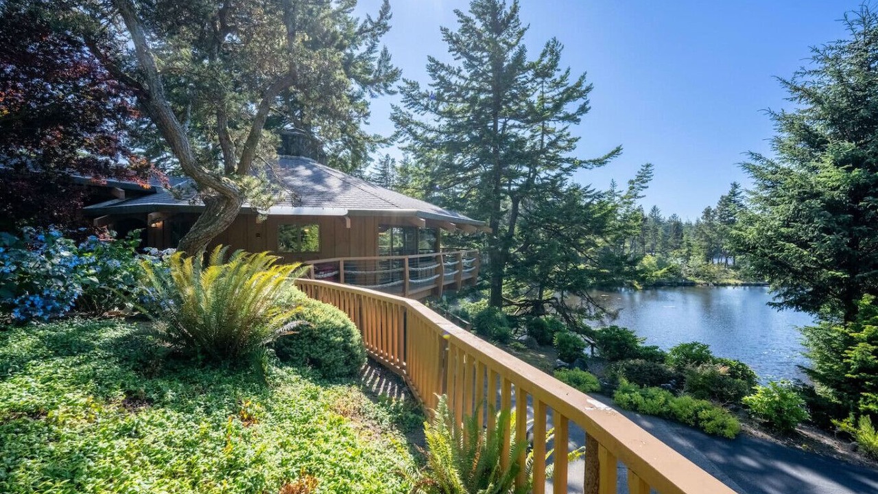 Photo of Outdoor in Saunders Lake