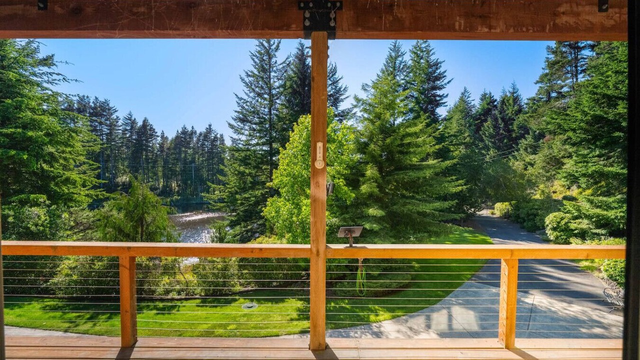 Photo of Outdoor in Saunders Lake