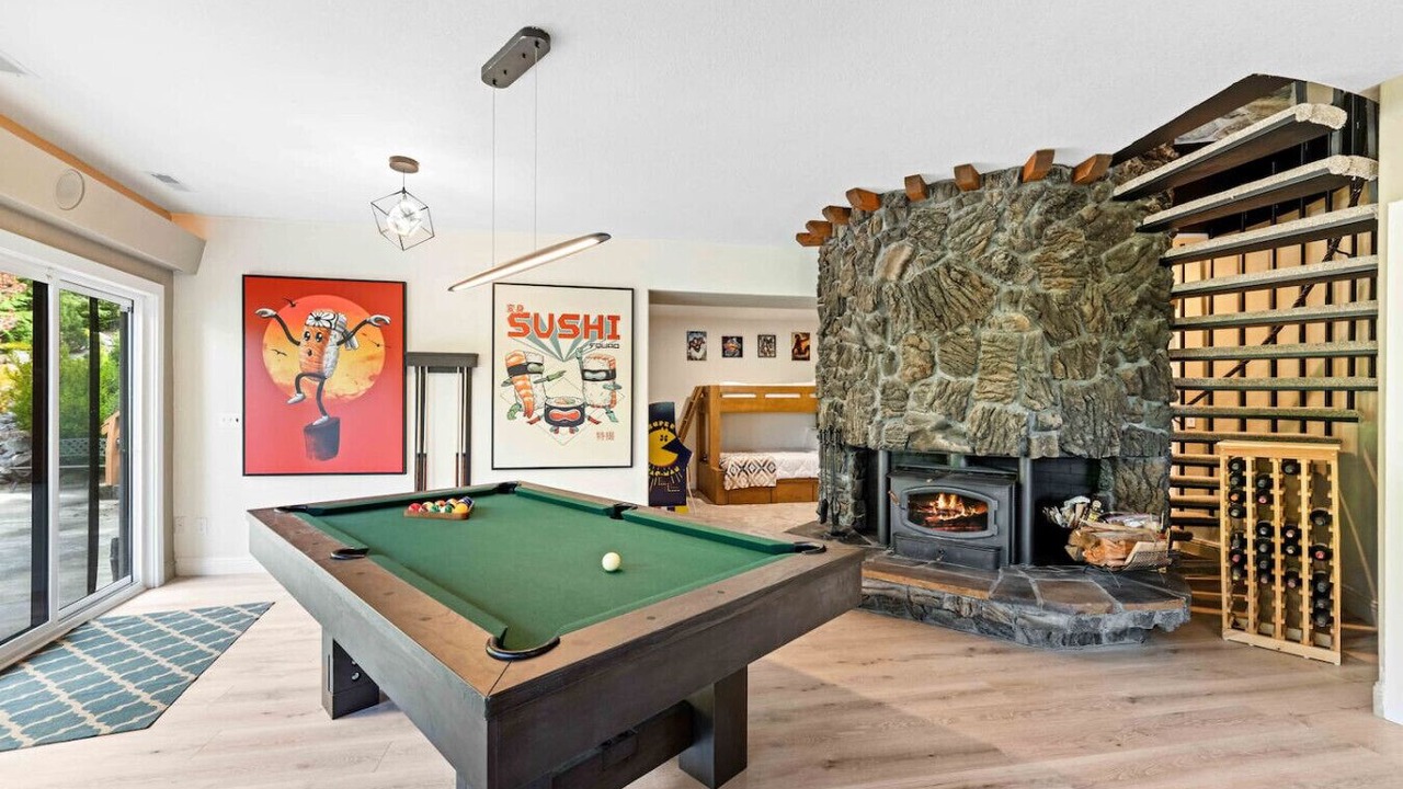 Photo of Bedroom in Saunders Lake