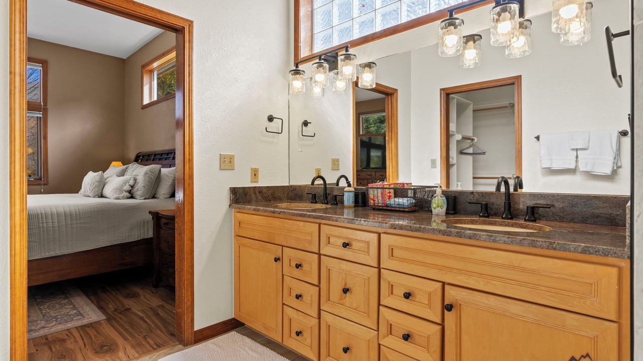Photo of Bathroom in Dalton Ranch