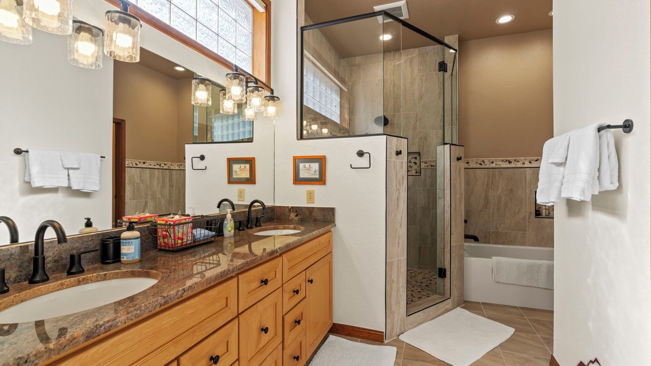 Photo of Bathroom in Dalton Ranch