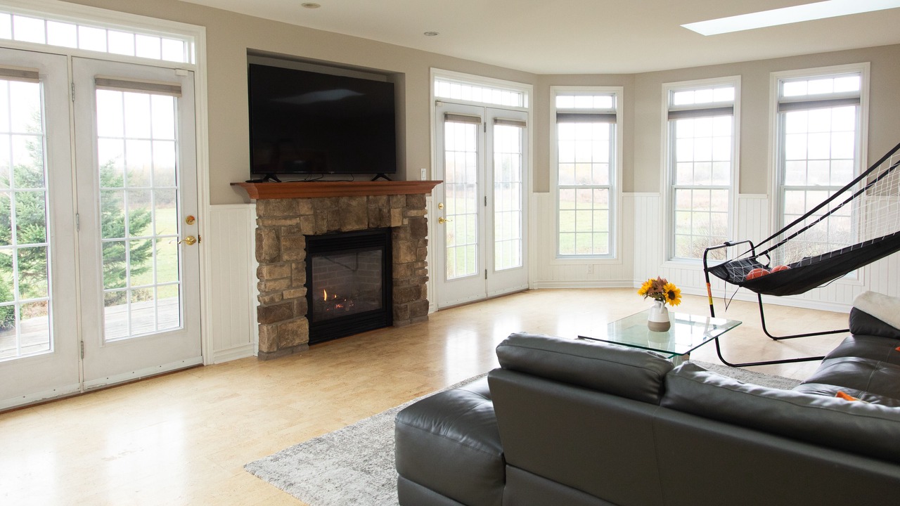 Photo of Livingroom in Montague