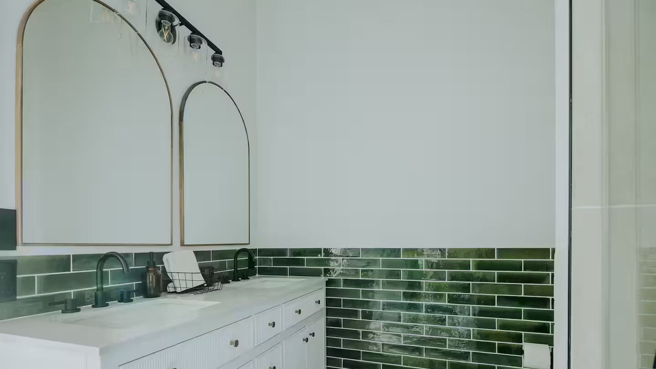 Photo of Bathroom in Saranac