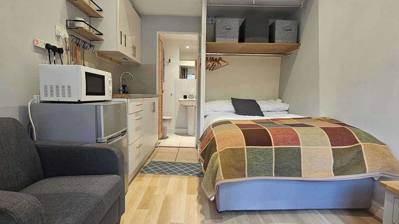 Photo of Others in Reading