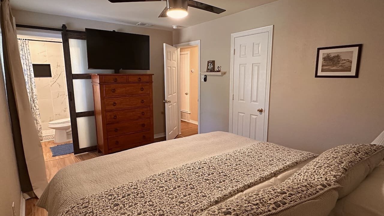 Photo of Bedroom in Balch Springs