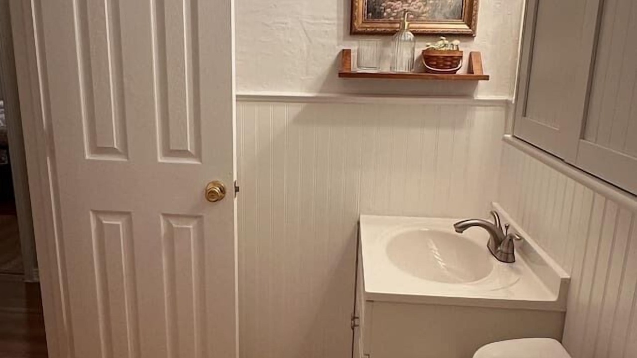 Photo of Bathroom in Balch Springs