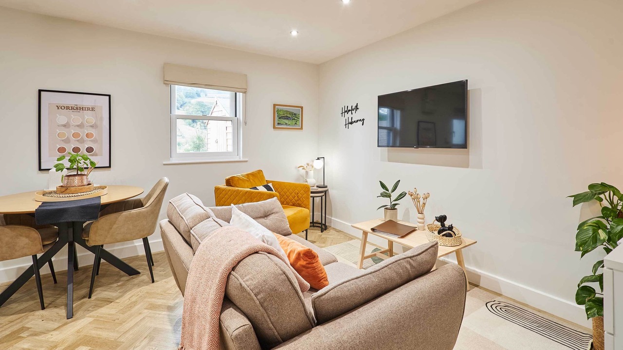 Photo of Others in Holmbridge