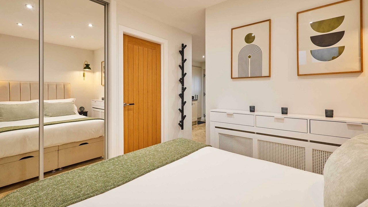 Photo of Others in Holmbridge